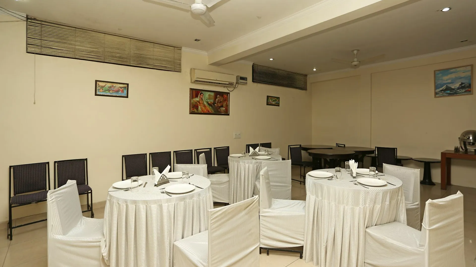 Hotel Oyo 10171 Krishna Inn Gurgaon