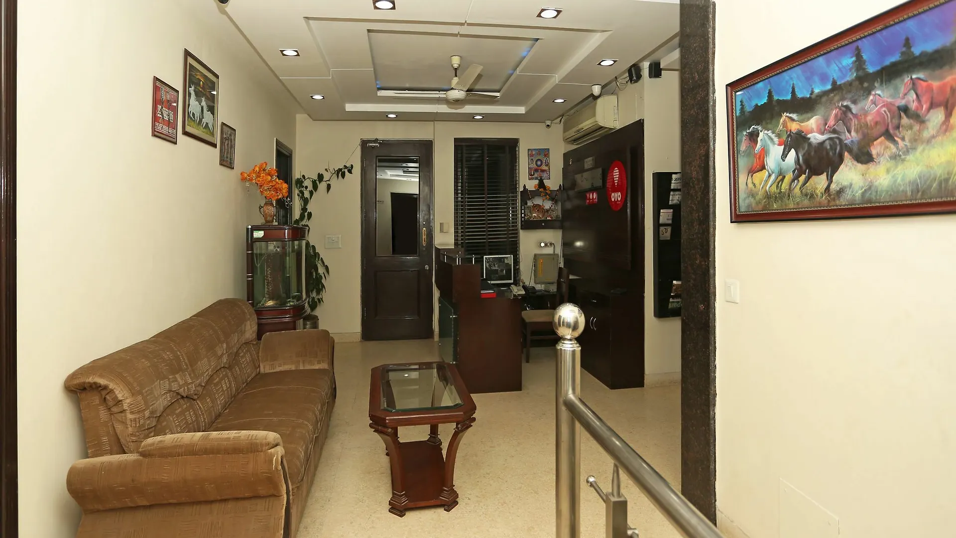 Hotel Oyo 10171 Krishna Inn Gurgaon